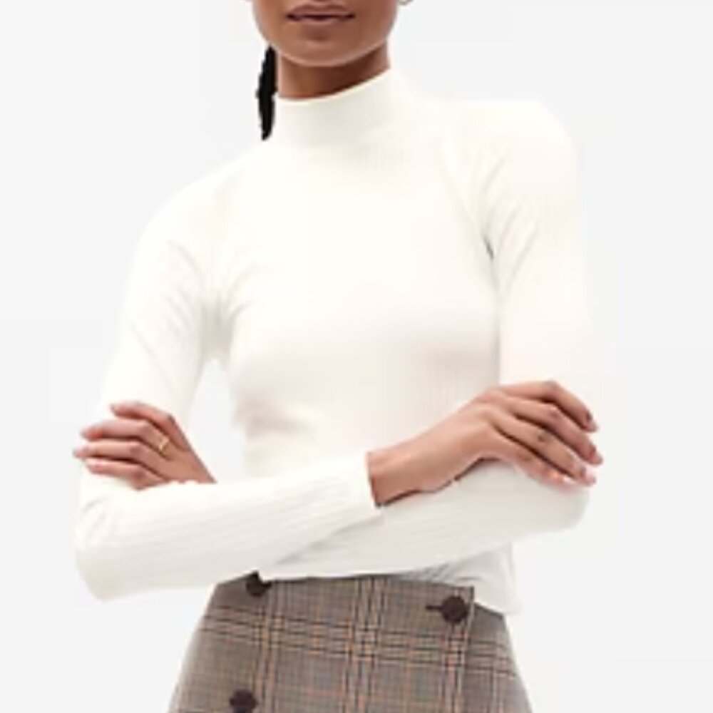 NEW (NWT) GAP Modern Mockneck Cropped Long Sleeve T-Shirt - White